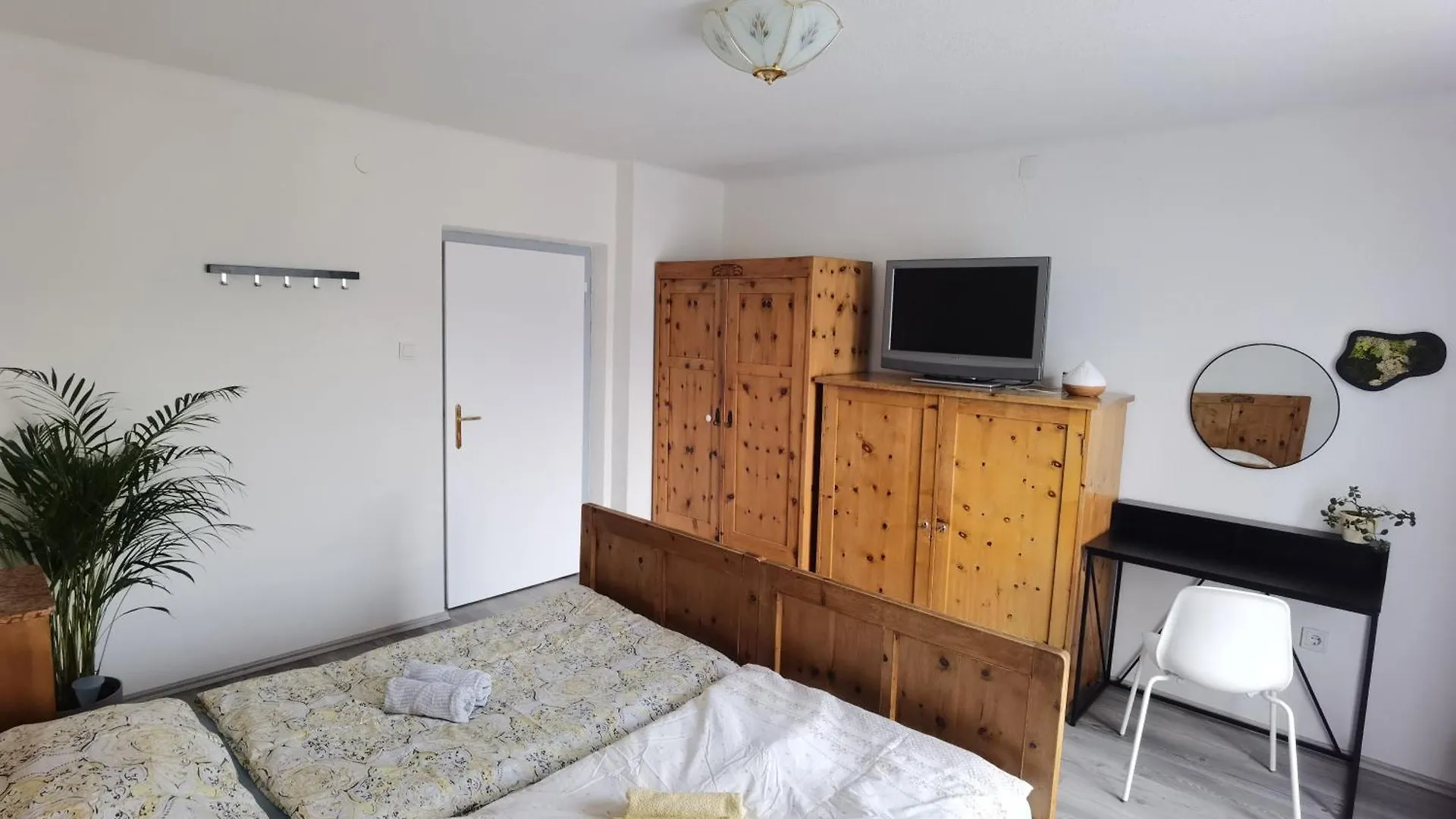 Quaint Room In Modern Flat Innsbruck Austria