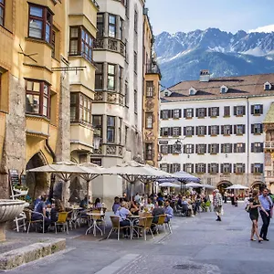 4* Hotel Altstadthotel Weisses Kreuz